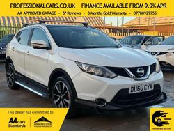 White Used 2016 Nissan Qashqai Tekna SUV | £8,399 (Fair price)