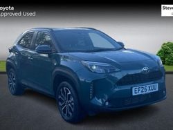 Used 2025 Toyota Yaris Hybrid Design Estate | £25,105 (Fair price)