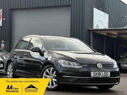 Grey Used 2018 VW Golf VII SE Hatchback | £9,990 (Fair price)