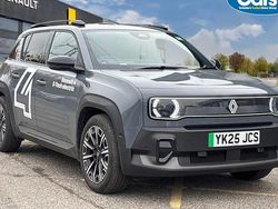 New 2025 Renault 4 E-Tech Komfort SUV | £26,995