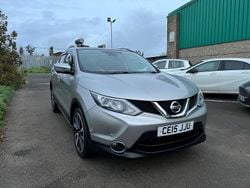 Silver Used 2015 Nissan Qashqai Tekna SUV | £6,495 (Fair price)