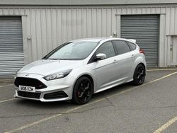 Silver Used 2016 Ford Focus ST Hatchback | £8,600 (Super price)
