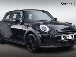 Black Used 2022 Mini Cooper Exclusive Hatchback | £20,250 (Fair price)