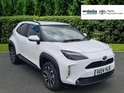 White Used 2024 Toyota Yaris Hybrid Design Hatchback | £23,495 (Expensive)