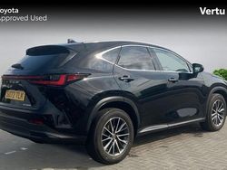 Used 2022 Lexus NX350h Estate | £32,080 (Fair price)