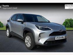 Used 2025 Toyota Yaris Hybrid Estate | £21,747 (Good price)