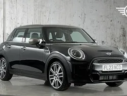 Black Used 2023 Mini Cooper S Exclusive Hatchback | £22,791 (Fair price)