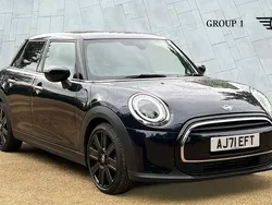 Black Used 2022 Mini Cooper Exclusive Hatchback | £19,995 (Fair price)