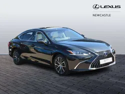 Black Used 2022 Lexus ES300H Sedan | £29,995 (Fair price)