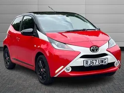 Red pop black roof Used 2018 Toyota Aygo X-cite Hatchback | £8,595 (Fair price)