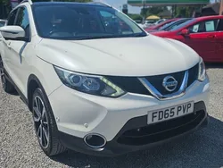 White Used 2015 Nissan Qashqai Tekna SUV | £5,295 (Fair price)