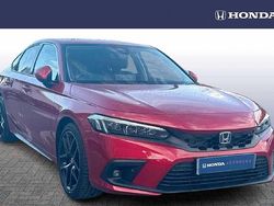 Crystal red Used 2025 Honda Civic Advance | £31,999 (Fair price)