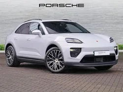 Grey Used 2025 Porsche Macan SUV | £68,490 (Super price)