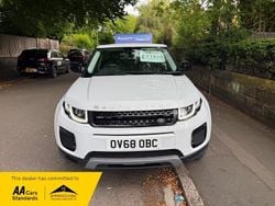White Used 2018 Land Rover Range Rover evoque SE Estate | £11,995 (Fair price)