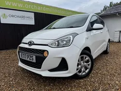 White Used 2017 Hyundai i10 SE Hatchback | £6,795 (Fair price)