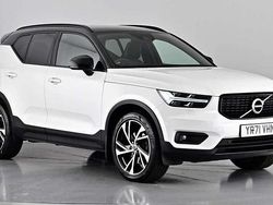 Crystal white Used 2021 Volvo XC40 R-Design Pro SUV | £25,875 (Fair price)