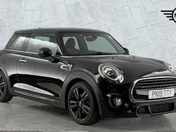 Black Used 2019 Mini Cooper Hatch Hatchback | £14,187 (Fair price)