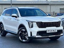 White New 2025 Kia Sorento SUV | £44,139 (Expensive)