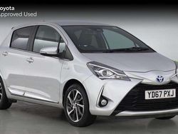 Silver Used 2017 Toyota Yaris Hybrid Hatchback | £12,294 (Fair price)
