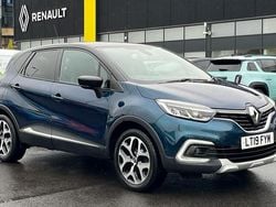 Blue/black Used 2019 Renault Captur GT-Line SUV | £10,189 (Fair price)