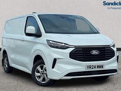 White Used 2024 Ford Transit Custom Limited Van | £26,000 (A bit pricey)