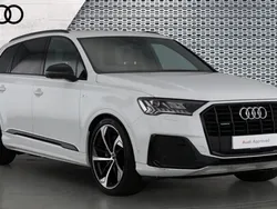 Glacier white, metallic Used 2020 Audi Q7 Black Edition SUV | £42,181 (Fair price)