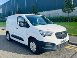 White Used 2019 Vauxhall Combo Edition MPV | £6,290 (Good price)