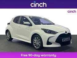 White Used 2022 Toyota Yaris Hybrid Hatchback | £16,199 (Good price)
