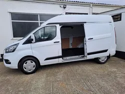 White Used 2018 Ford Transit Custom Trend Van | £17,154 (Fair price)