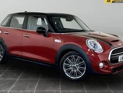 Red Used 2017 Mini Cooper S Hatch Hatchback | £9,795 (Super price)