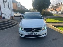White Used 2013 Mercedes B180 MPV | £2,994 (Good price)