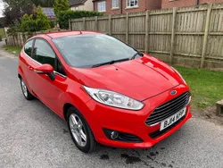 Race red Used 2014 Ford Fiesta Zetec Hatchback | £3,390 (Good price)