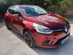Red Used 2016 Renault Clio IV Dynamique Hatchback | £5,995 (Fair price)