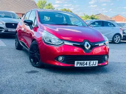 Red Used 2014 Renault Clio IV Dynamique Hatchback | £5,995 (Fair price)