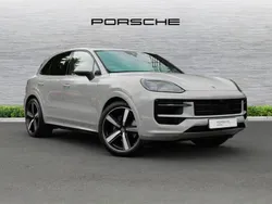 Crayon New 2025 Porsche Cayenne SUV | £89,990