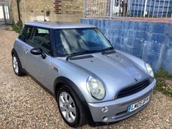 Silver Used 2005 Mini ONE Hatch Hatchback | £1,995 (Fair price)