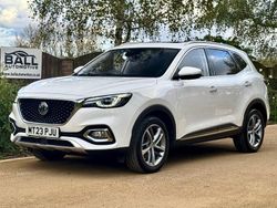 White Used 2023 MG HS Exclusive SUV | £15,450 (Fair price)
