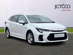 White Used 2022 Suzuki Swace SZ-T Estate | £17,500 (Fair price)