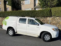 White Used 2006 Toyota HiLux Pickup | £3,495 (A bit pricey)