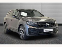 Silicon grey Used 2025 VW Touareg Black Edition SUV | £52,990 (Fair price)