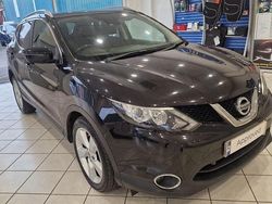 Black Used 2016 Nissan Qashqai N-TEC SUV | £6,649 (Good price)