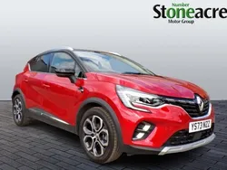 Red/black Used 2023 Renault Captur Techno SUV | £18,995 (Fair price)