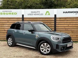 Green Used 2022 Mini Cooper Countryman Classic SUV | £22,920 (Fair price)