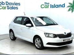 White Used 2016 Skoda Fabia SE Hatchback | £10,150 (Fair price)