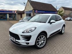 White Used 2017 Porsche Macan S SUV | £24,499 (Fair price)
