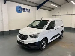 White Used 2023 Vauxhall Combo S MPV | £11,290 (Good price)