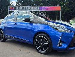 Blue Used 2017 Toyota Yaris Hatchback | £5,499 (Good price)