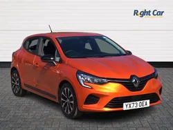 Valencia orange Used 2023 Renault Clio V Evolution Hatchback | £14,699 (Fair price)