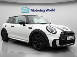 White Used 2023 Mini Cooper S Hatch Hatchback | £21,800 (Fair price)