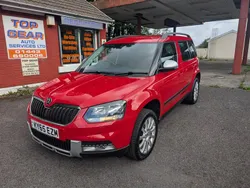 Red Used 2015 Skoda Yeti SE SUV | £9,495 (Fair price)
